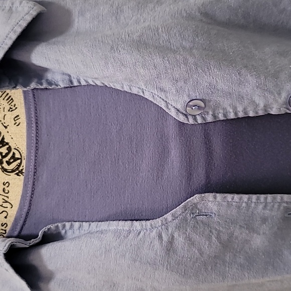 Bridgewater Studio Linen Blouse with Tank Top - Picture 2 of 11